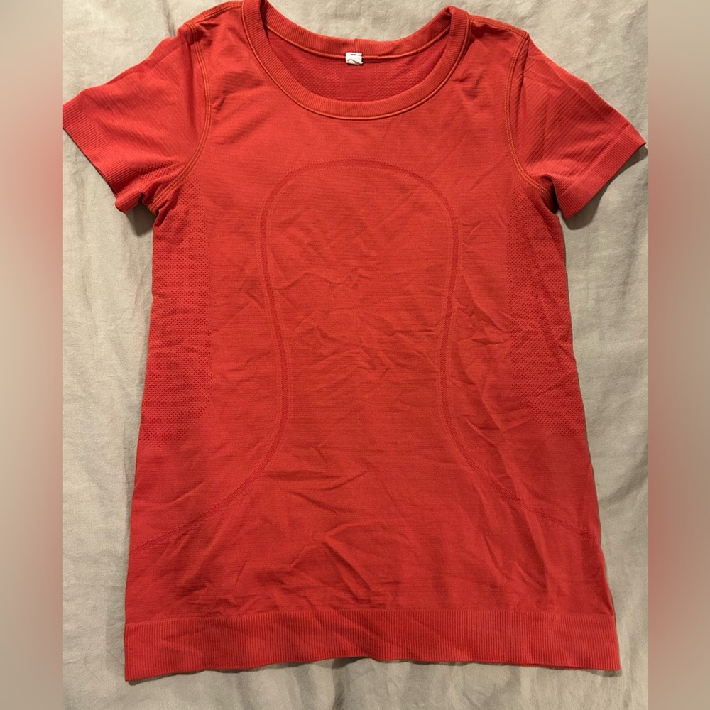 lululemon athletica Red Short Sleeve Top